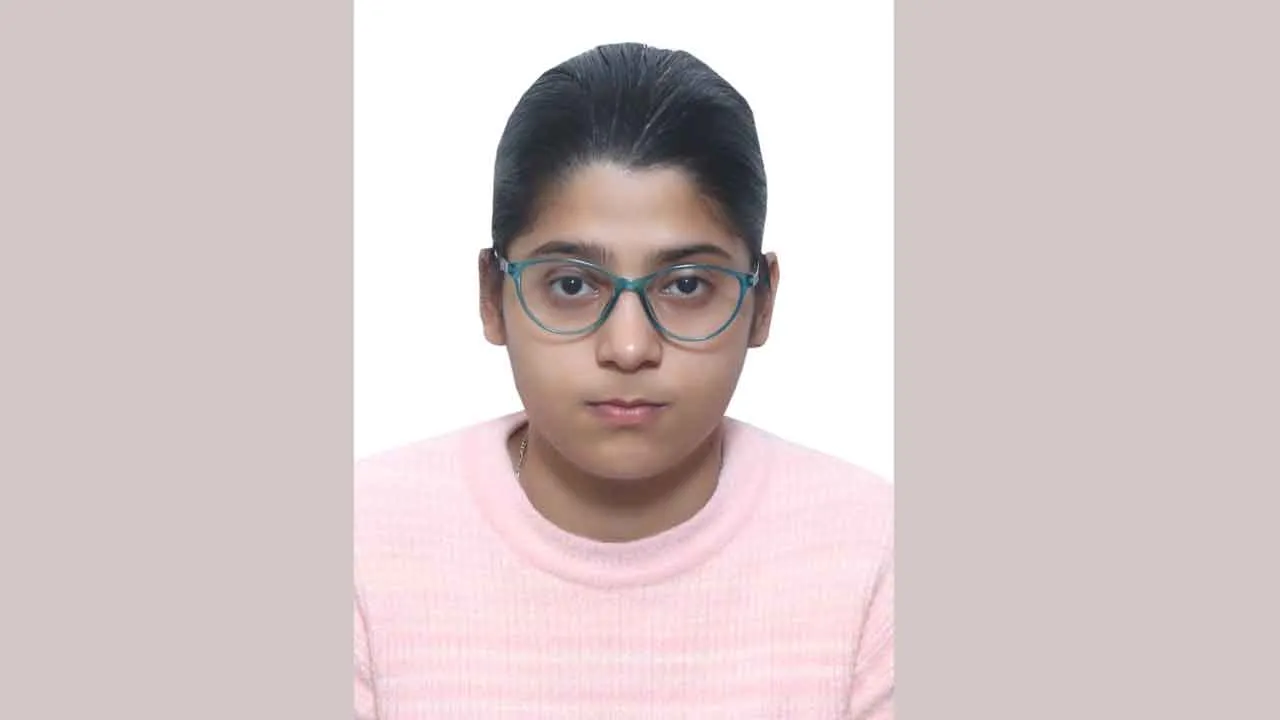 17 वर्षीय हिमांशी ने सोशल मीडिया से दूरी बनाकर नीट में हासिल की एआईआर 2849